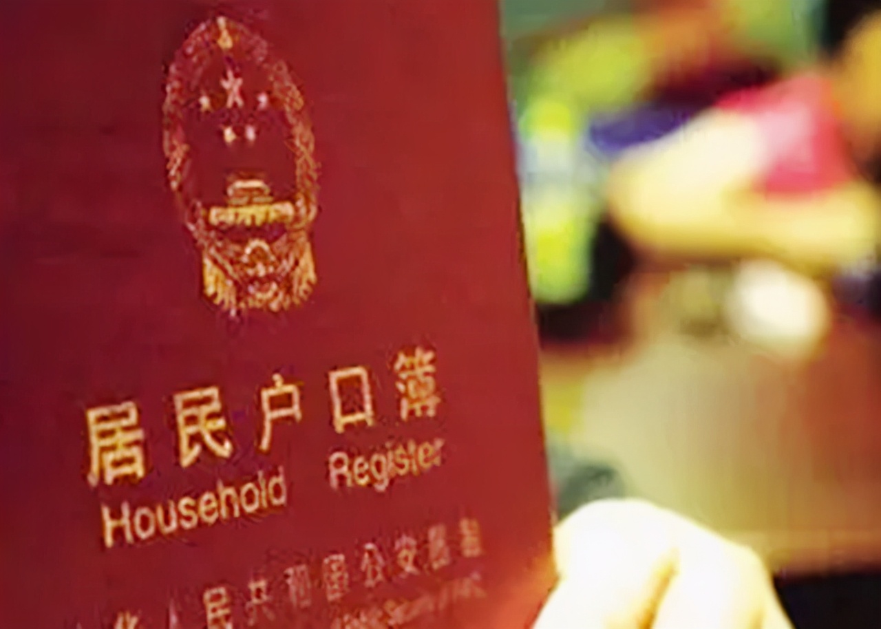 11年前,浙江农村奶奶收养了一个黑人小男孩巴比,如今怎么样了?