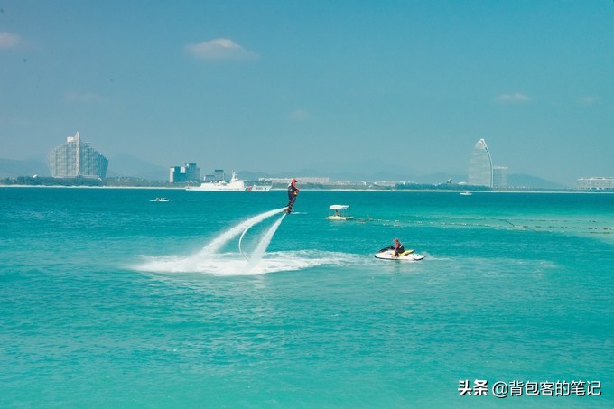 进出景区排队3个小时,岛上物价高上天,这的游客还是多的挤破头