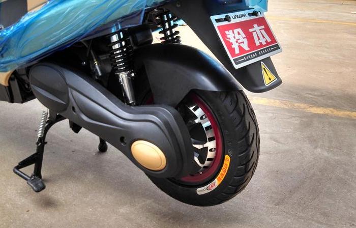 电动车没劲是需要换电瓶了吗,老电动车跑起来无力跑不快