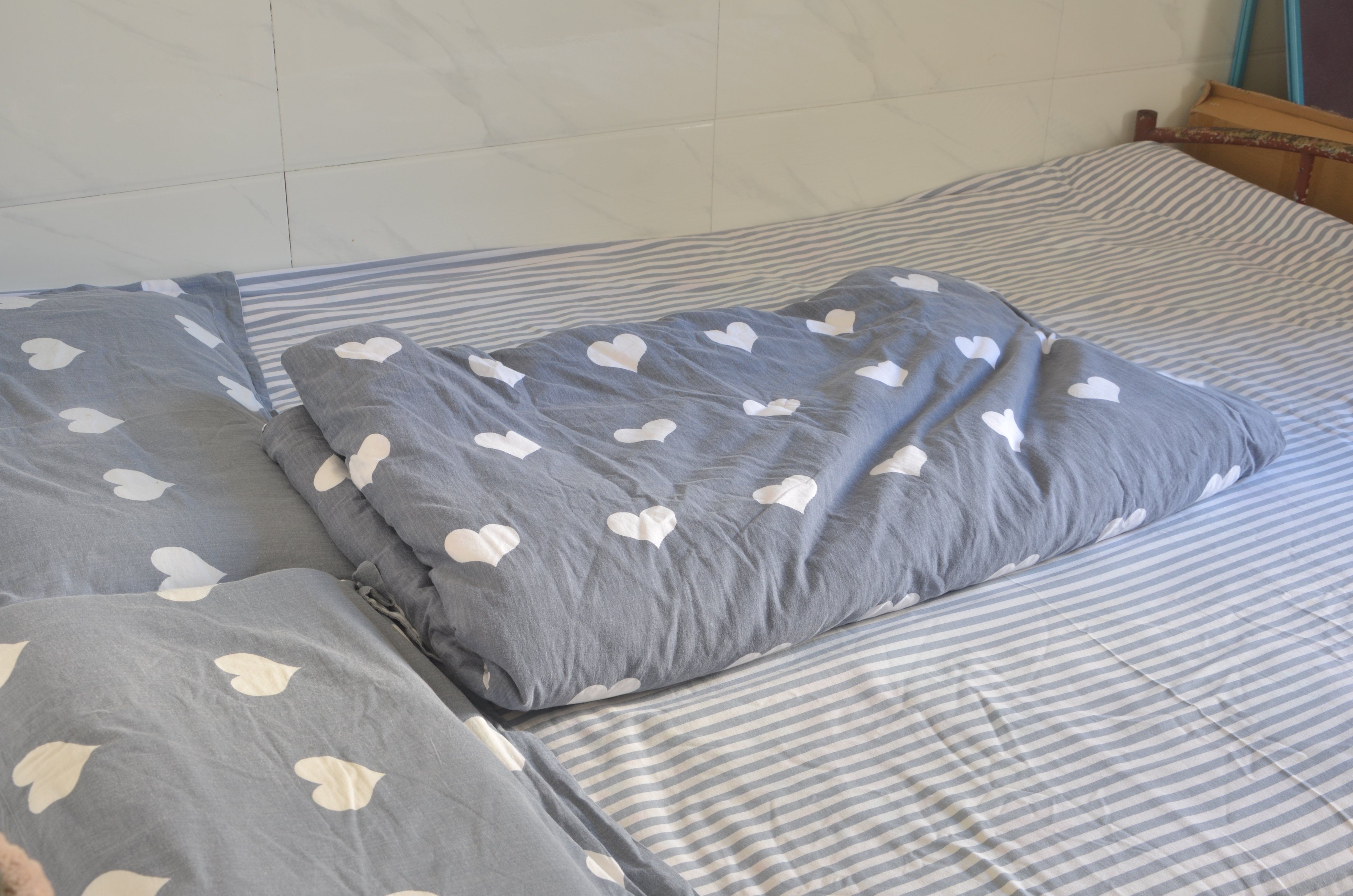 出租屋里面买什么床比较合适,房间到底买什么床最舒服又便宜