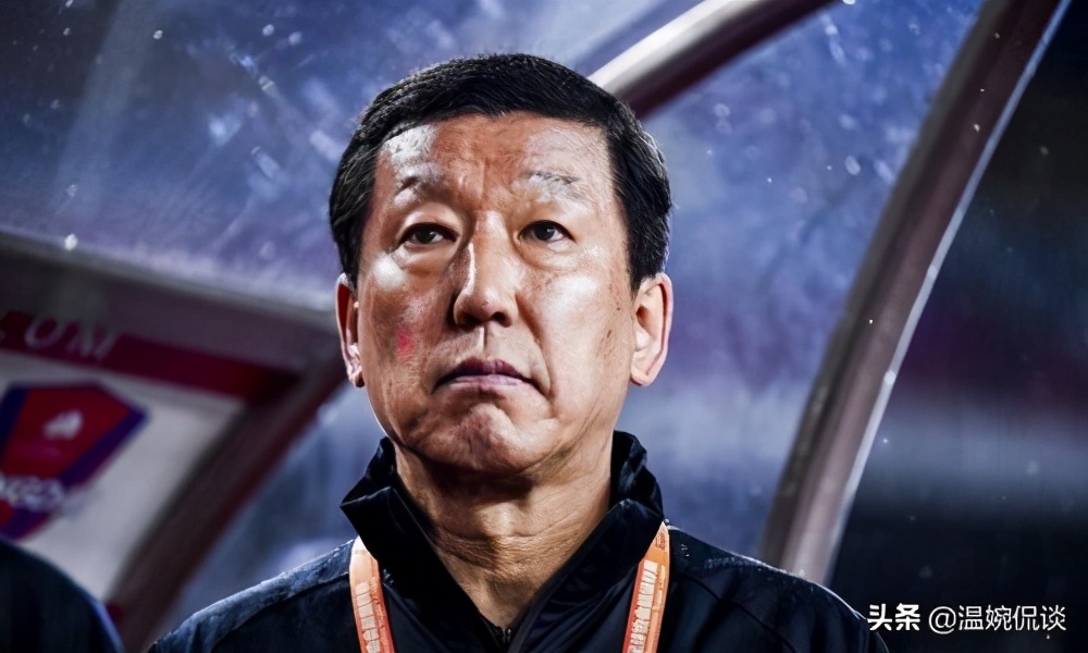 球门那么大，门将那么小，而你却还可以精准命中守门员胸口