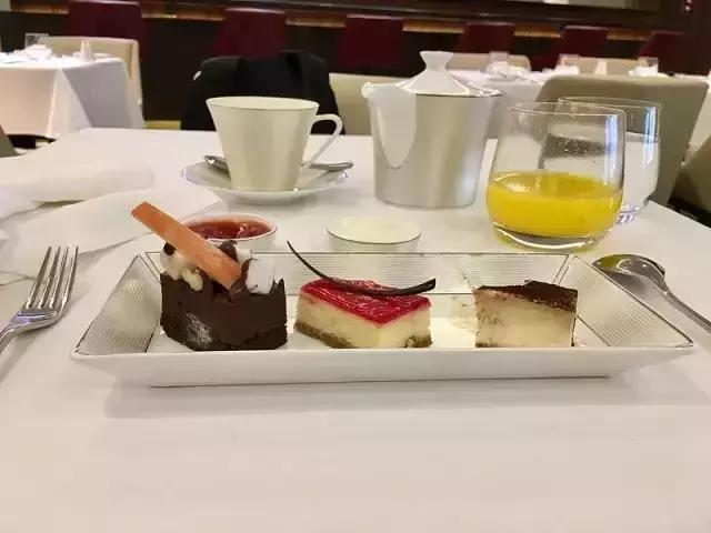 阿提哈德航空a380-800公务舱,阿提哈德航空为什么这么好