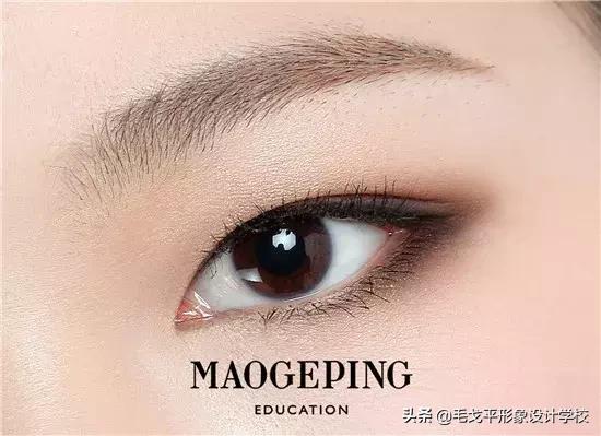 眼妆怎么画显大又干净单眼皮内双,没有内双的单眼皮怎么画眼妆