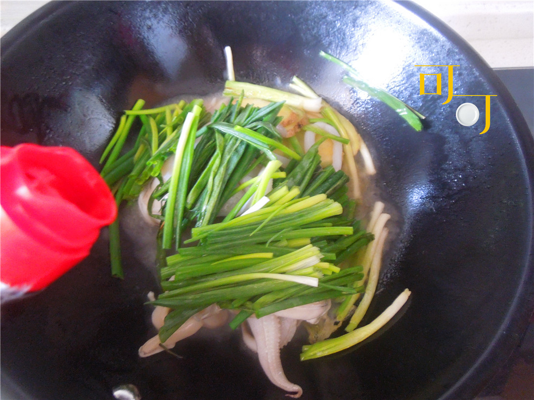 甜酱汁墨鱼怎么烧,葱姜炒墨鱼片