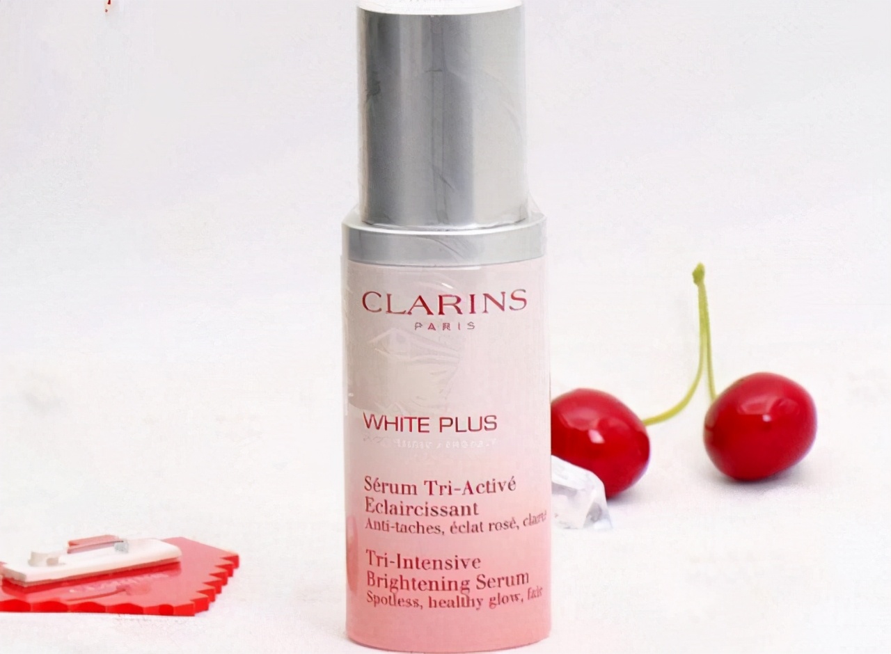 哪些精华液的抗皱紧致效果好,什么牌子的精华液有提亮肌肤效果