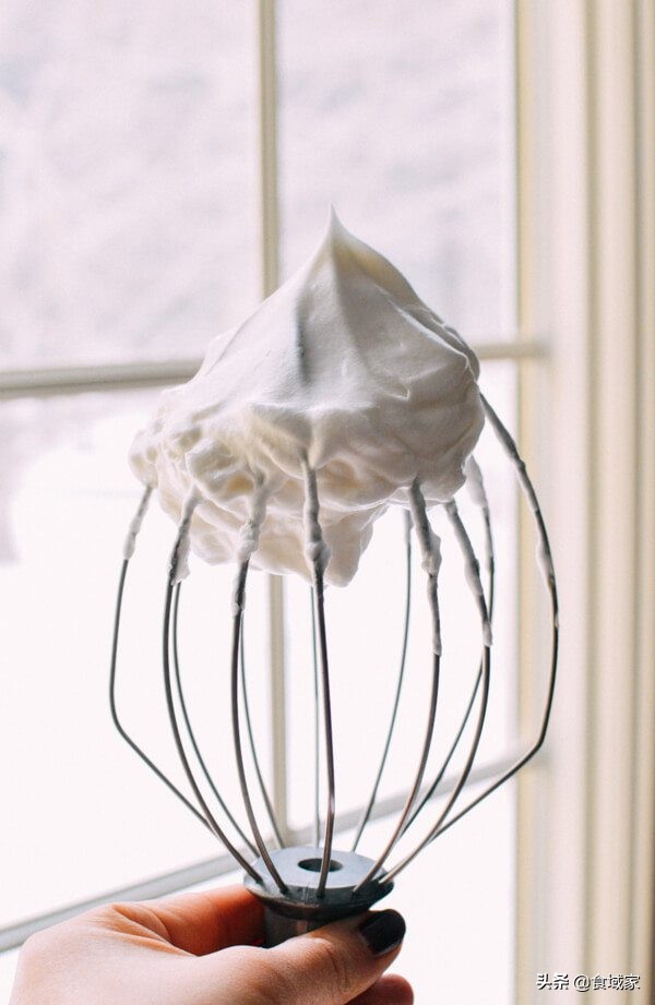 无烤箱做瑞士卷,瑞士卷怎么做才甜而不腻