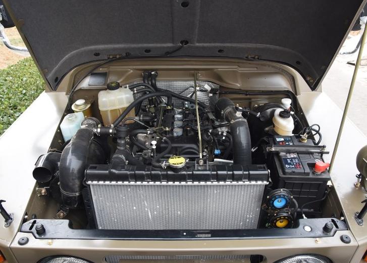 越野圈公认的三款老炮车型,手动挡、手摇窗、手摇发动,212上榜