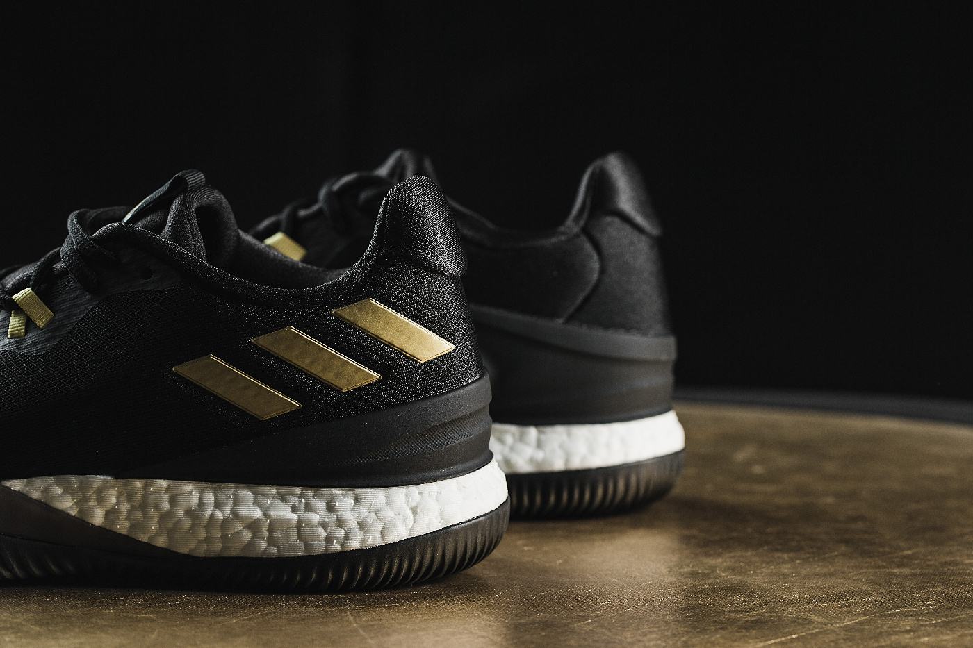 阿迪篮球鞋为什么陨落,阿迪篮球鞋是从何时开始变平庸的