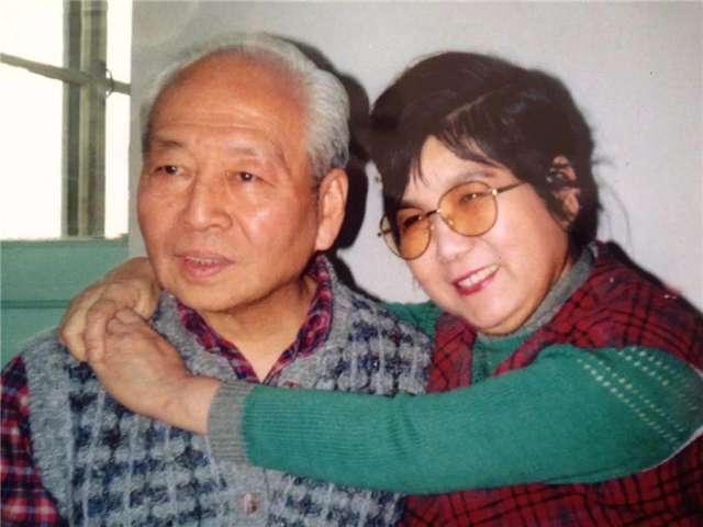 鑰佽垗鍚寸鍏夋柊鍑ら湠,鍚寸鍏夋柊鍑ら湠鐩告俊浠ユ搏