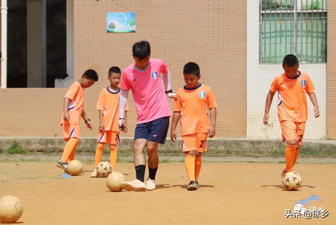 鍩哄眰瓒冲崗,鍩哄眰瓒崇悆