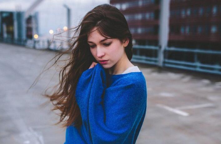 如何跟情敌对话,咋样跟情敌谈话