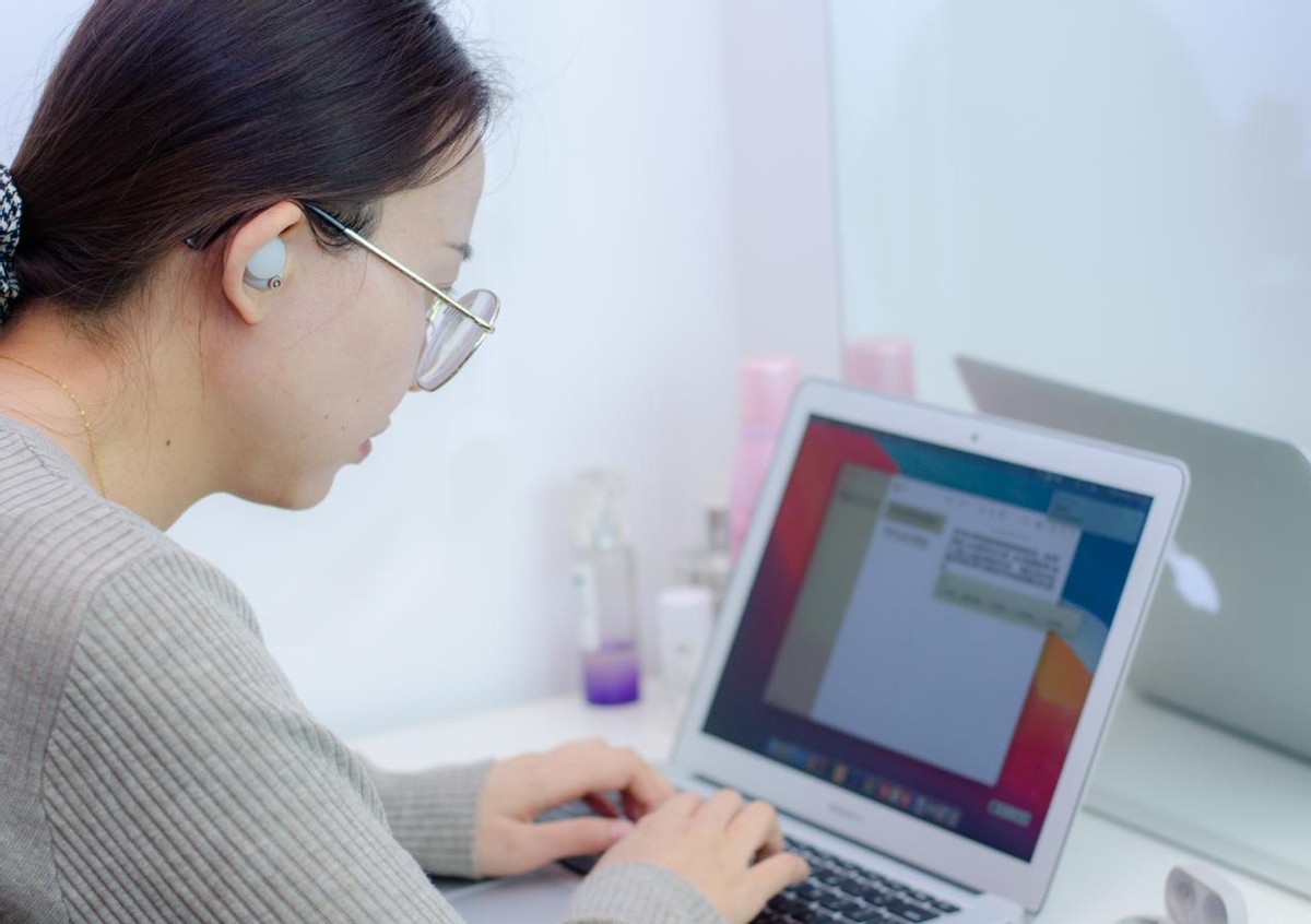 真无线降噪耳机头戴,真无线降噪耳机300左右