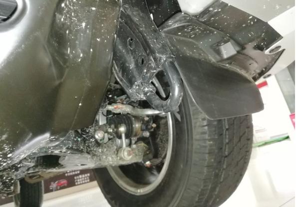 三菱帕杰罗速跑版2025,三菱帕杰罗速跑2.4