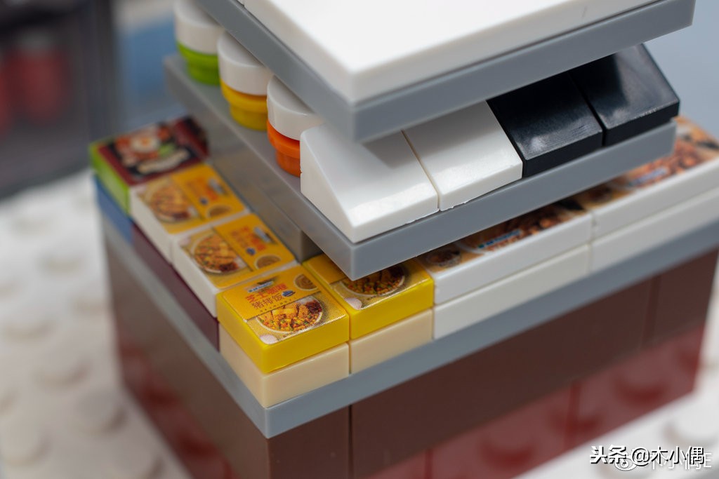 开一个全家便利店,不想上班开了一家店