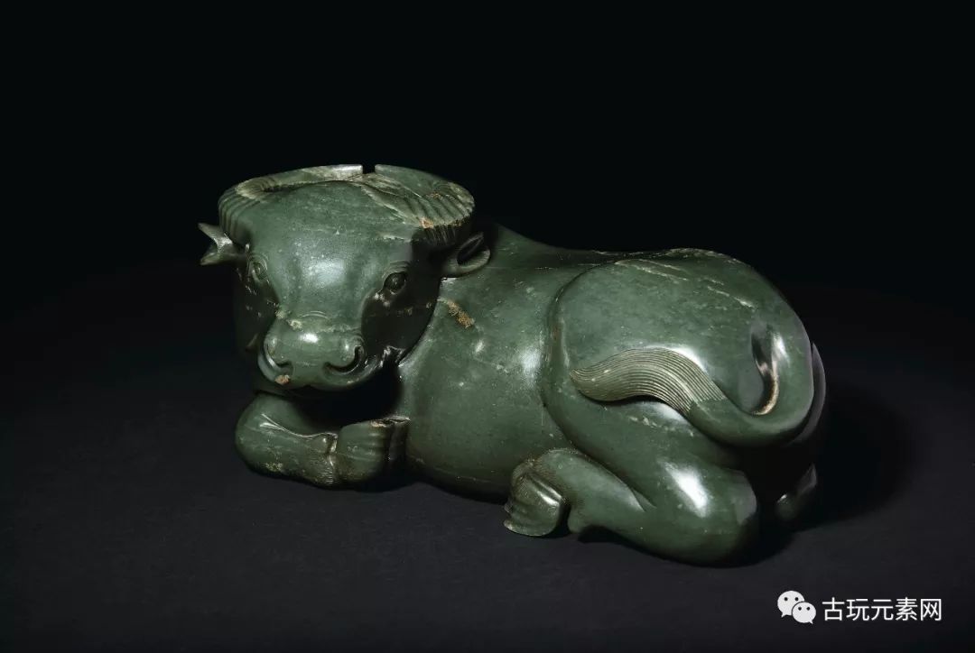 纽约苏富比总成交约1.2亿乾隆青白玉双鱼洗近2000万人民币成交