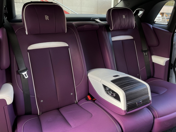 全新一代劳斯莱斯古思特,豪华180评测