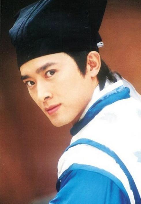 郑少秋焦恩俊哪个更帅,古装十大男神焦恩俊