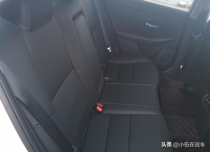 女士开日产经典轩逸舒适版合适吗,日产轩逸适合新手开吗