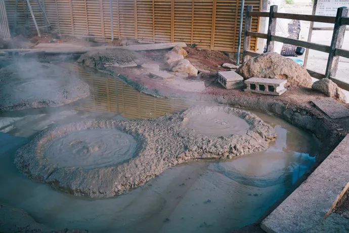 日本地狱谷温泉脏不脏,日本三大温泉之一有名的草津温泉