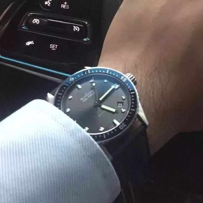 几百块钱买到几千的手表是真的吗,买手表上瘾