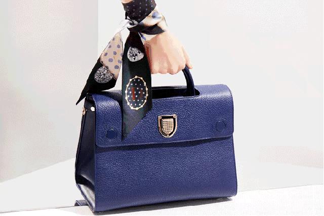 衣服外搭中长款怎么打结好看,流行服饰的搭配技巧有哪些