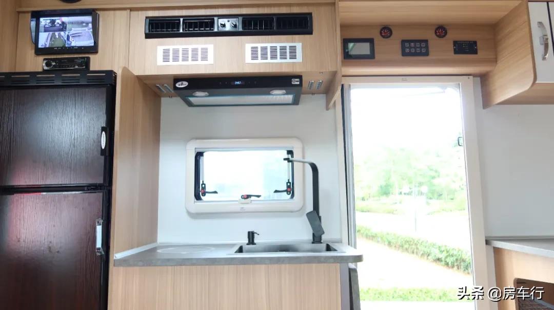 热门房车车型大全,房车十万左右高颜值的车