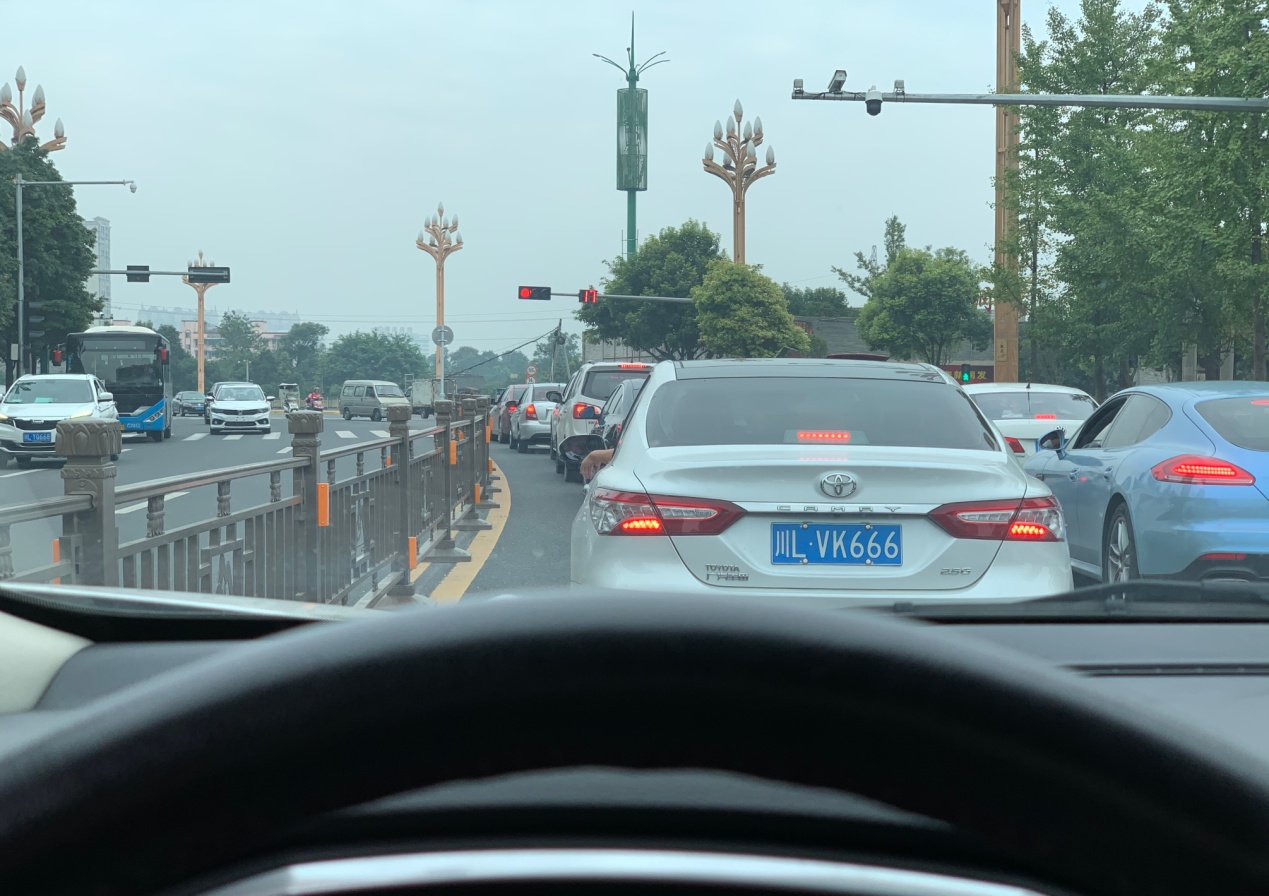 现在滴滴还能跑吗怎么跑才能赚钱,现在跑滴滴不够油钱怎么办