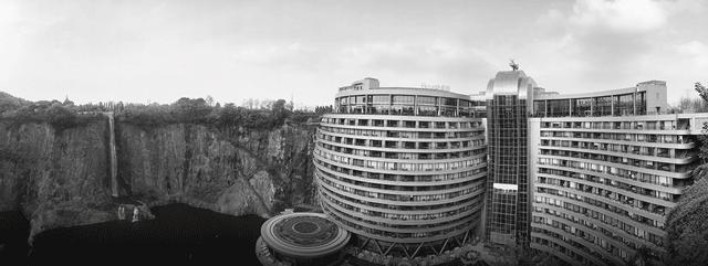 世界十大酒店建筑奇迹,十大建筑奇迹深坑酒店