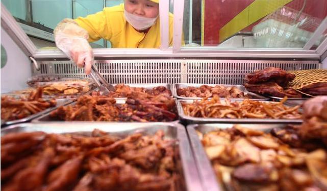 现在卖什么卤菜最挣钱,现在的卤菜店还值得投资吗