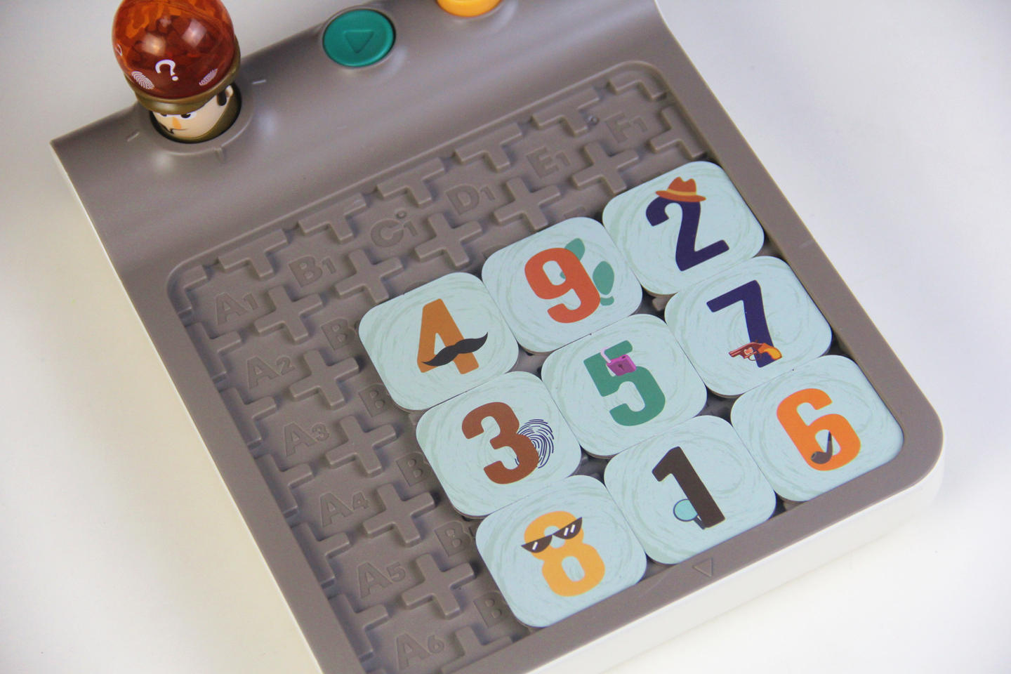 1个棋盘可以玩10种益智游戏？家长：这钱花得值