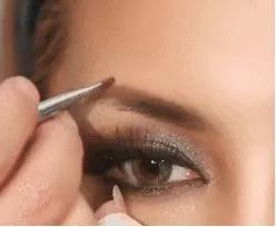 今年流行的眉毛画法,流行的眉毛怎么画