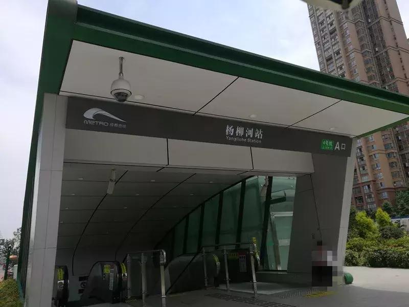 单价9000地铁口湖景住宅,单价1w买地铁精装房