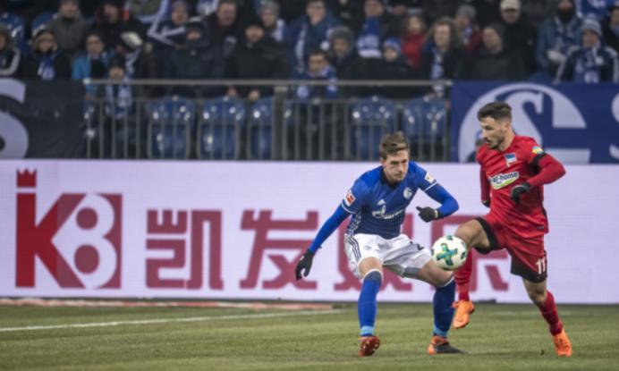 沙尔克04转会大巴黎的球员,沙尔克04亚洲边后卫