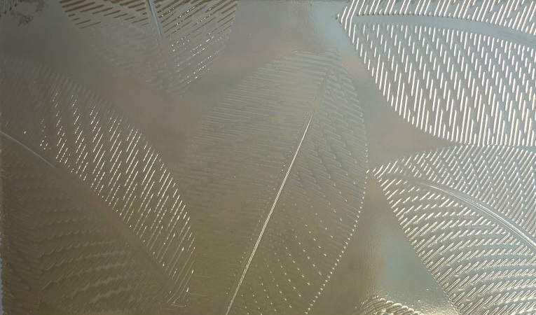 玻璃上擦不掉的油漆,玻璃上擦不掉和水印似的是什么