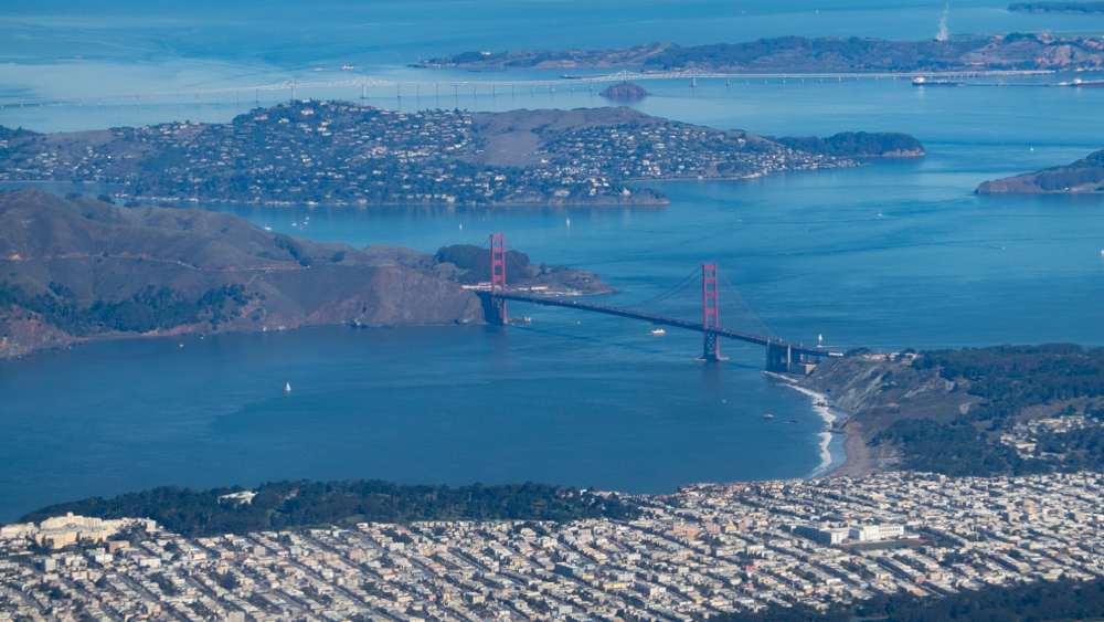 美国联合航空攻略,美国航空和美国联合航空哪个好