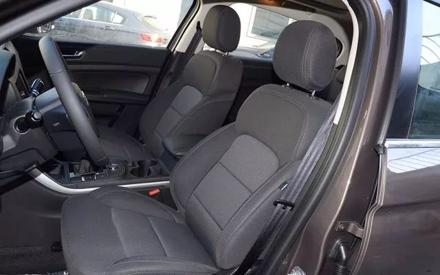 麦格纳真皮座椅是真皮的吗,真皮座椅和真皮座套的区别