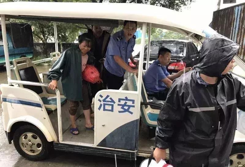 在辞旧迎新的时刻回顾过去,在过去的一年我们都经历了什么