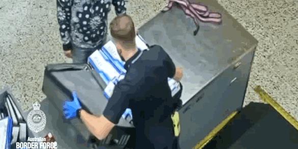 过海关被拉进小黑屋会发生什么,过海关被关进小黑屋怎么办