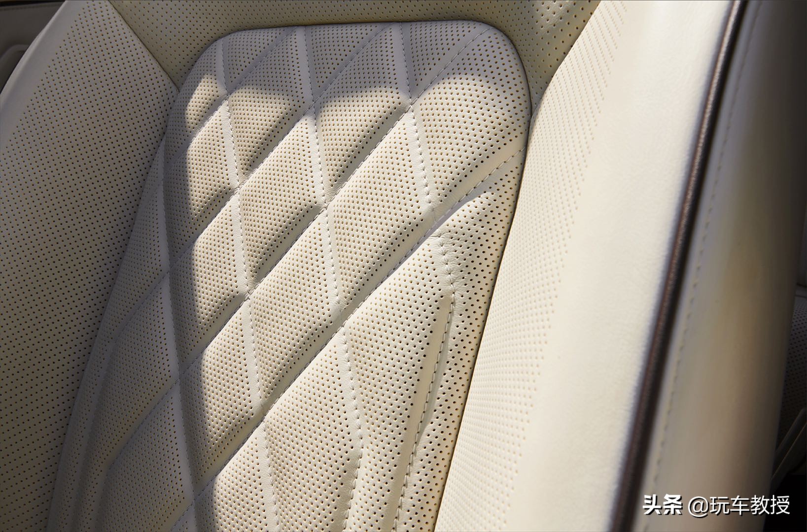 大众辉昂低调豪车,19款辉昂改装21款发光logo