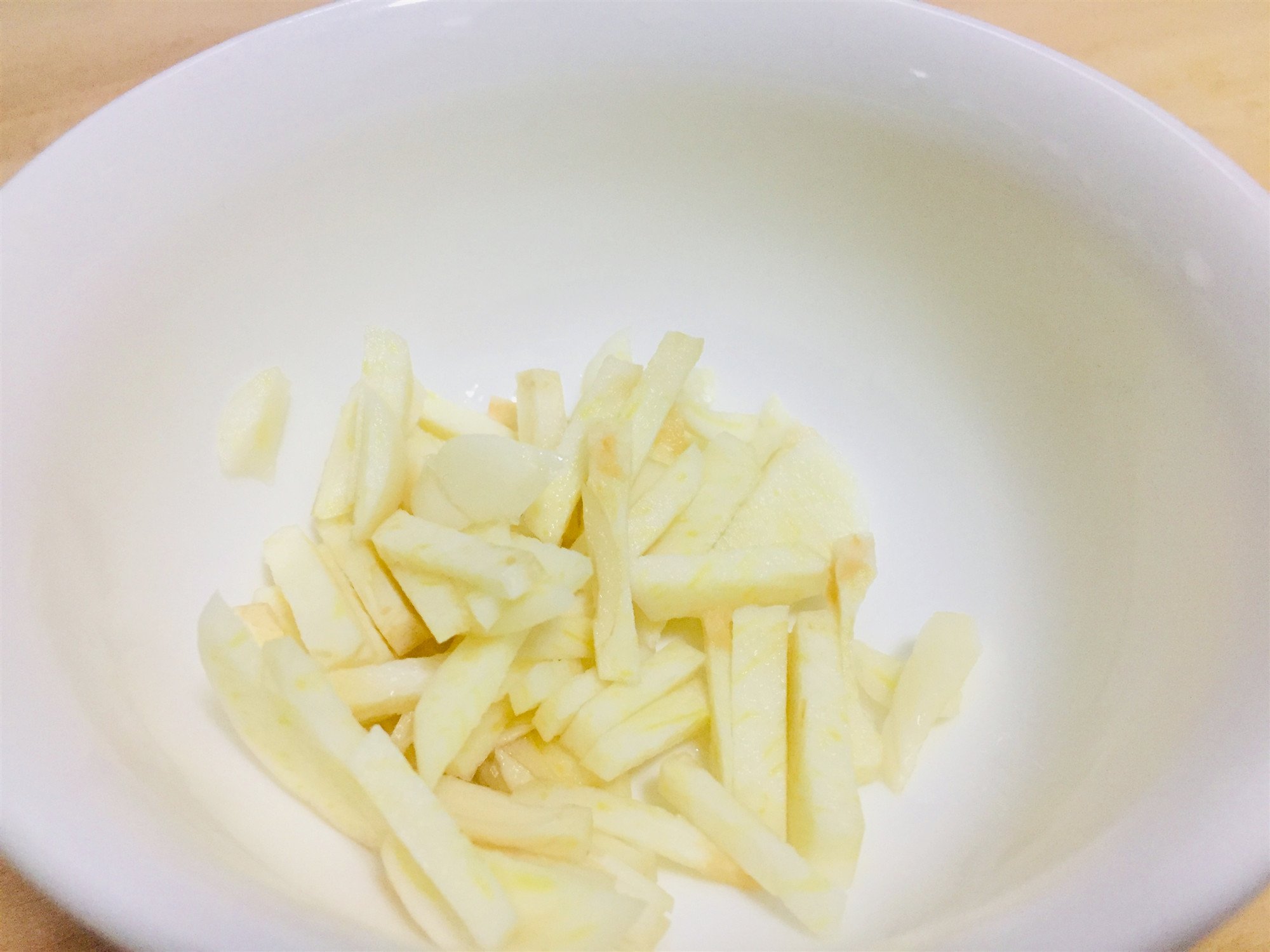 柳蒿芽凉拌做法,柳蒿芽的做法和功效