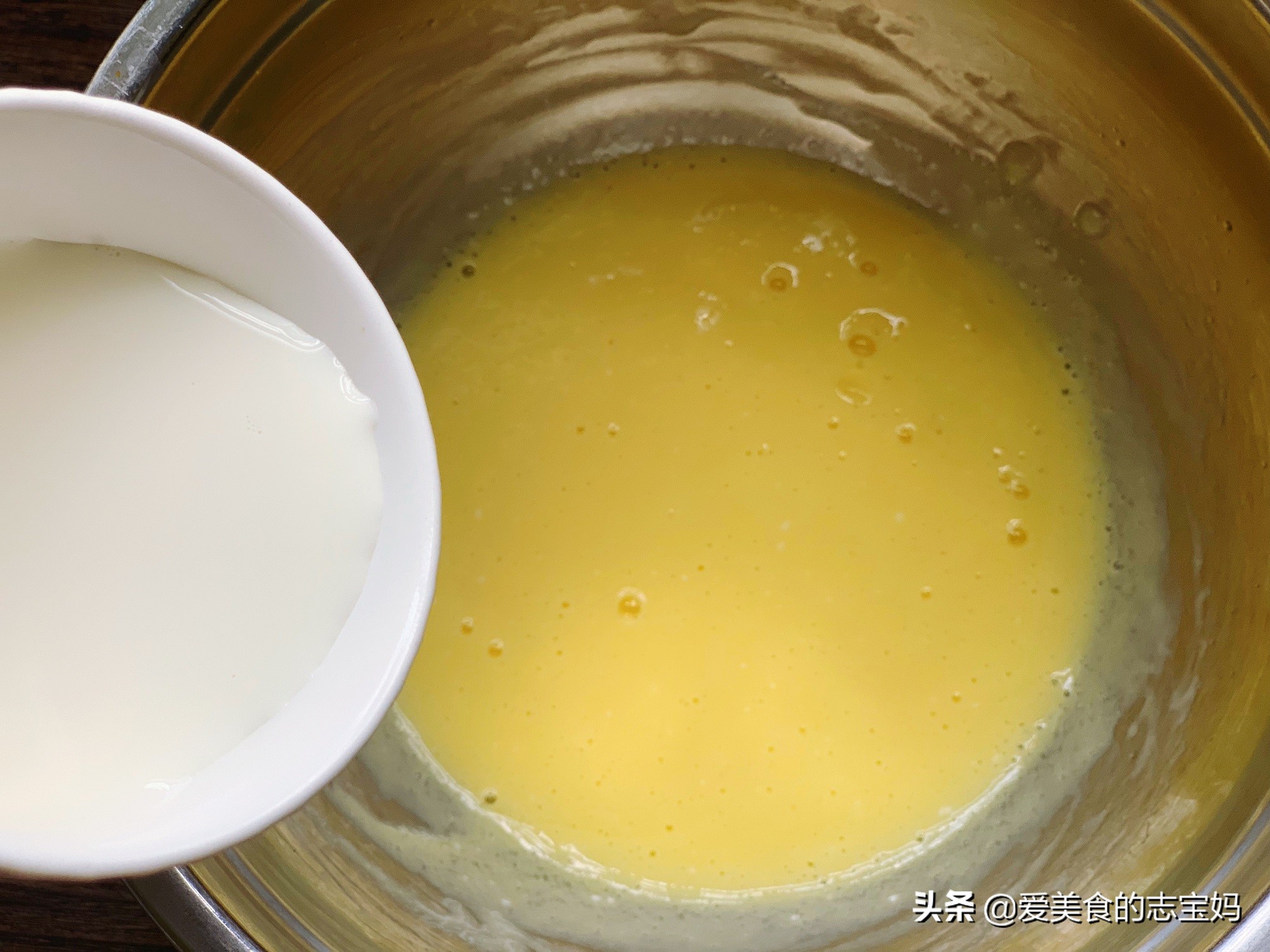 12个全蛋蛋挞液不加奶油的配方,蛋挞液怎么调的更好吃