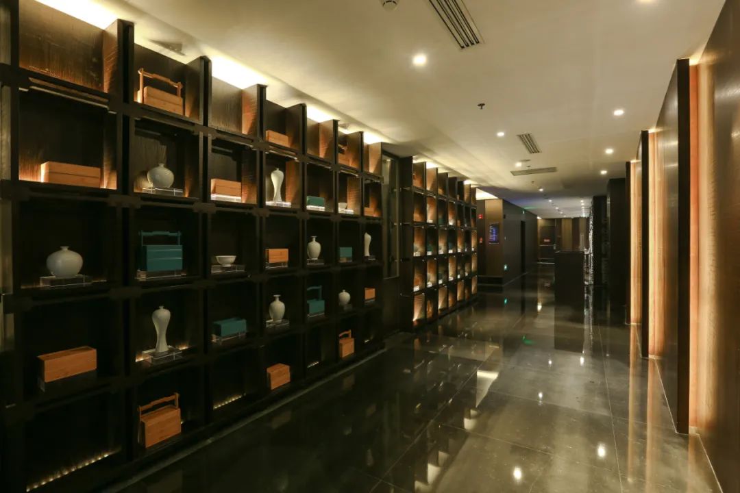 夜游盛世钱塘，赏绚烂灯光秀，打卡杭州钱江新城万豪酒店