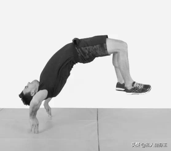 最快最实用的空手鲤鱼打挺技巧,耍帅版鲤鱼打挺