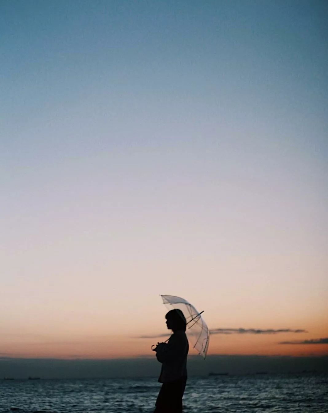 拍照时怎样做到不畏惧镜头,害怕镜头怎么克服