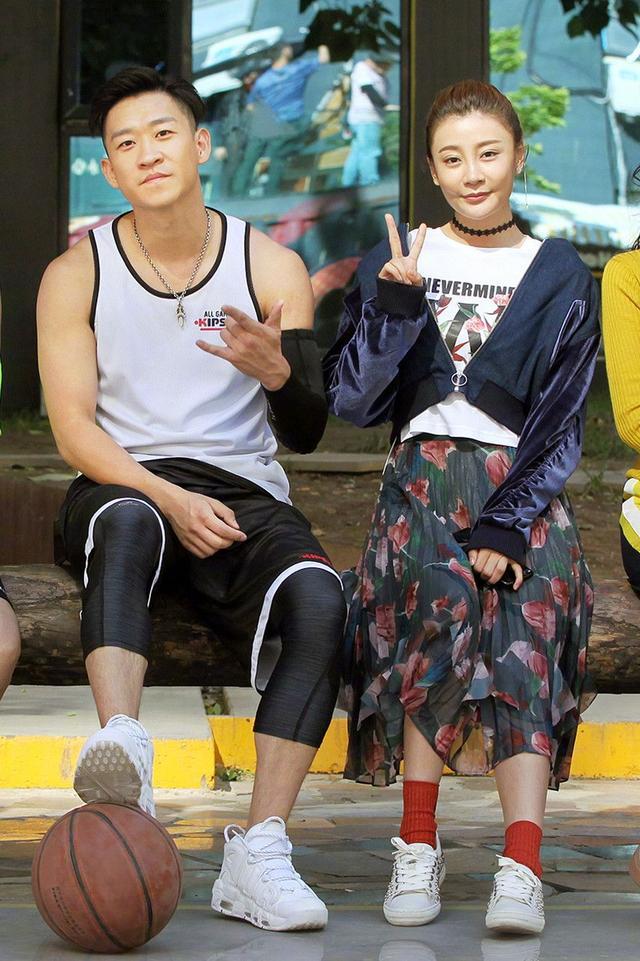 曹云金被骂下播,曹云金早期网暴直播