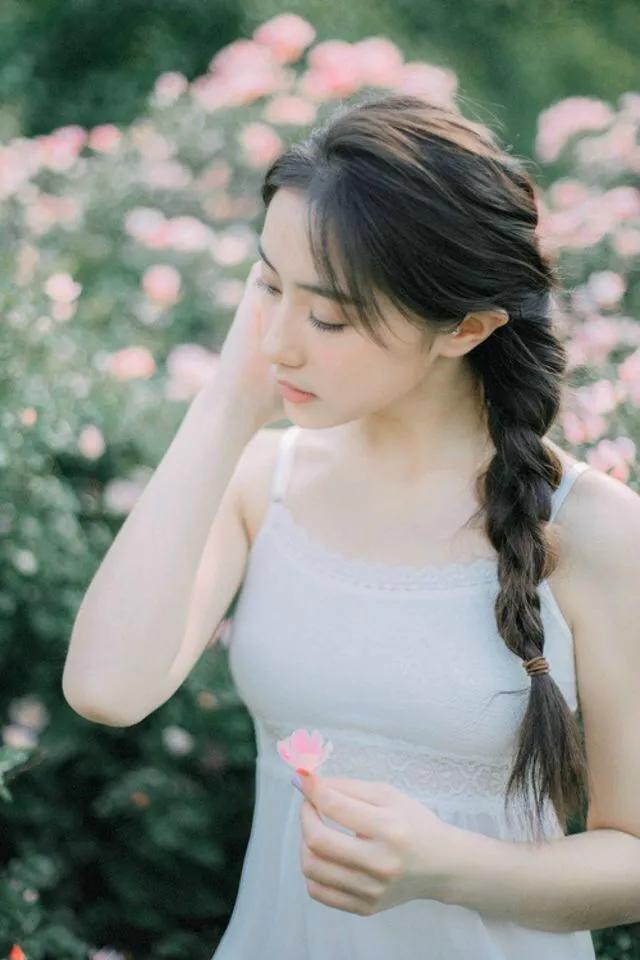 怎么逗女孩子开心的幽默段子,逗女孩子开心的小套路