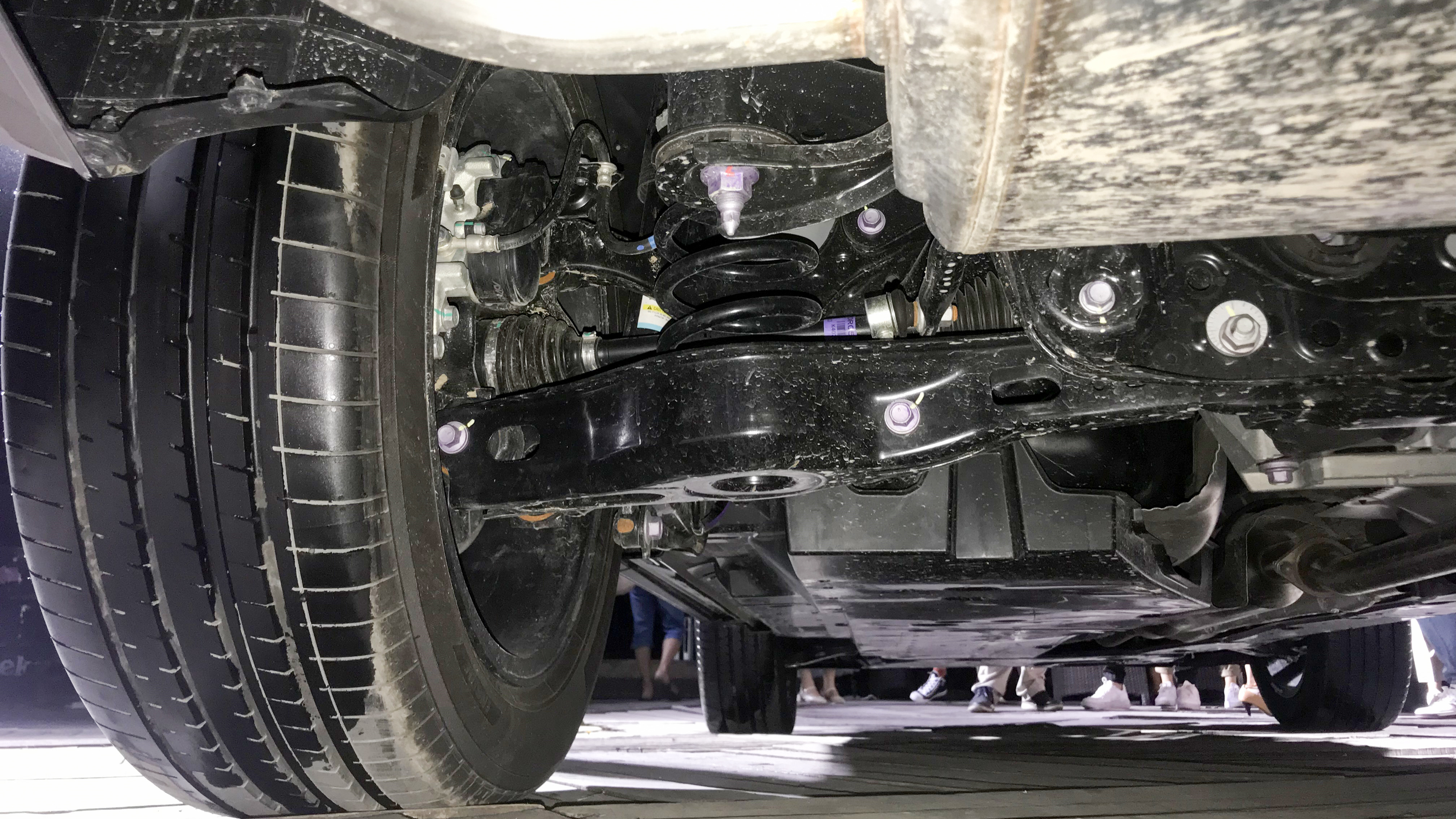 丰田rav4荣放越野版国产,全新一代丰田rav4居然这么惊艳