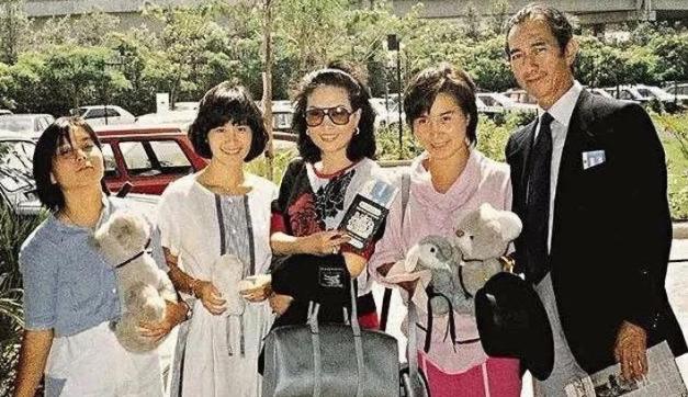 何鸿燊的传奇情史,和5个女人纠缠79年之久,风流半生却无一真爱