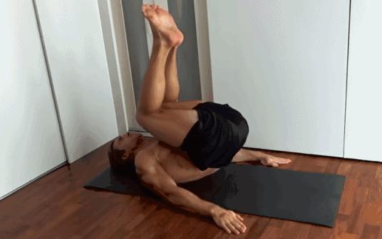 针对小腹的训练，4个动作紧致小肚子，让你下腹肌肉更加清晰