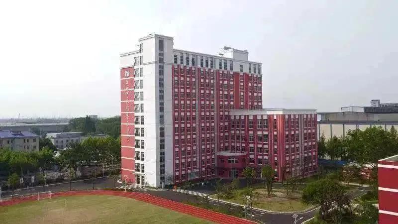 素质的狂欢！市重点待遇，普高分数线，上海15所特色高中来了